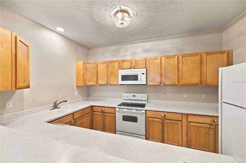 7254 David Boulevard, Port Charlotte FL - photo 6 of 24