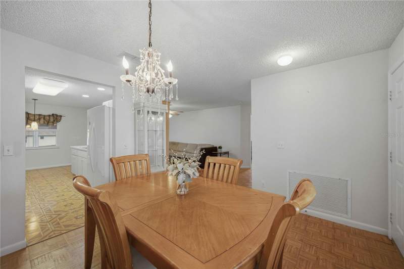 2 bedroom Single Family Residence at 9649 SW 93rd Loop, On Top/World Ph I-A Sec 02A, Ocala — photo 4