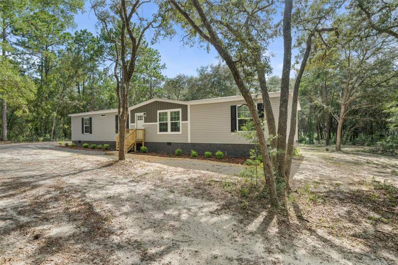 4 bedroom Manufactured Home at 5068 SW 181 Court, Lake Tropicana Ranchettes 17, Dunnellon — photo 2