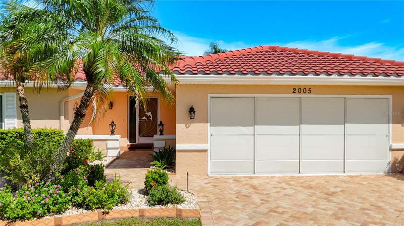2 bedroom Single Family Residence at 2005 New Bedford Drive, Sun City Center Unit 52, Sun City Center — photo 1