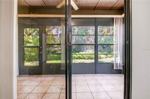 2909 Fig Court, Palm Harbor FL - photo 24 of 44