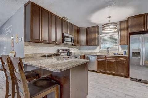 243 W Martin Street, Apopka FL - photo 10 of 26