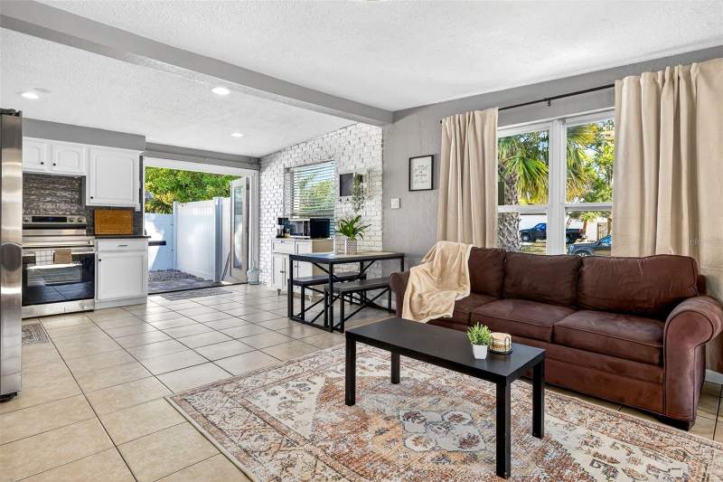3 bedroom Single Family Residence at 9370 83rd Street, Crestridge 5th Add, Seminole — photo 4