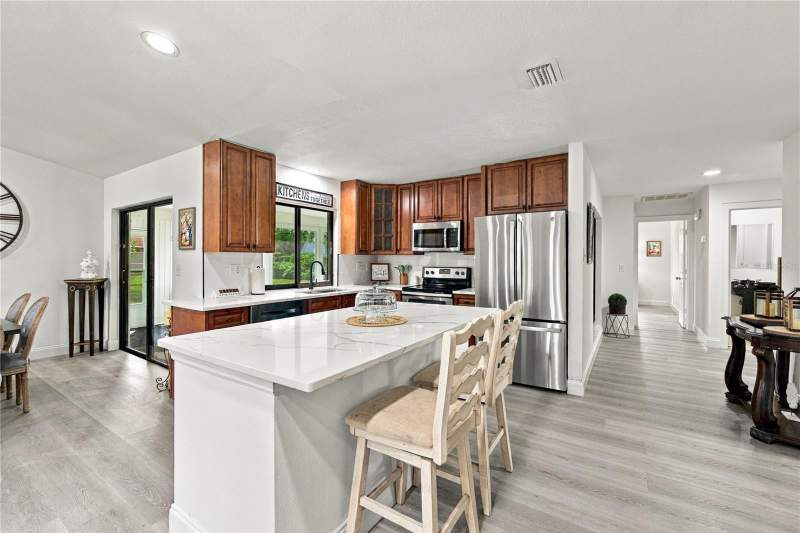 4 bedroom Single Family Residence at 6745 Englelake Drive, Englelake Sub, Lakeland — photo 5