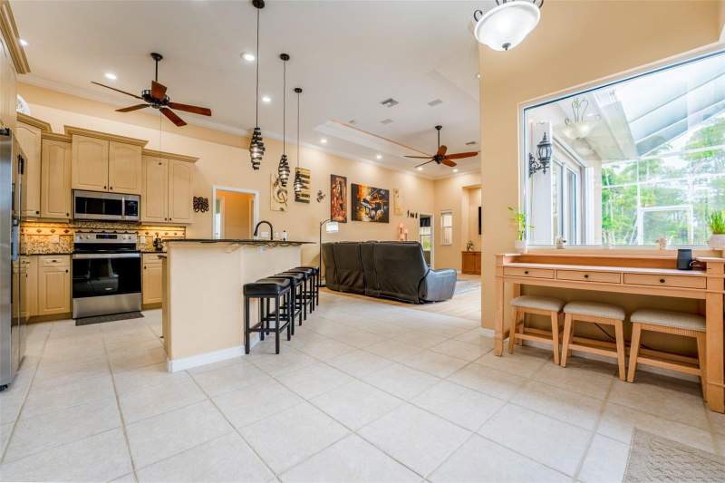 3 bedroom Single Family Residence at 1009 Campbell Street, Port Charlotte Sec 055, Port Charlotte — photo 5