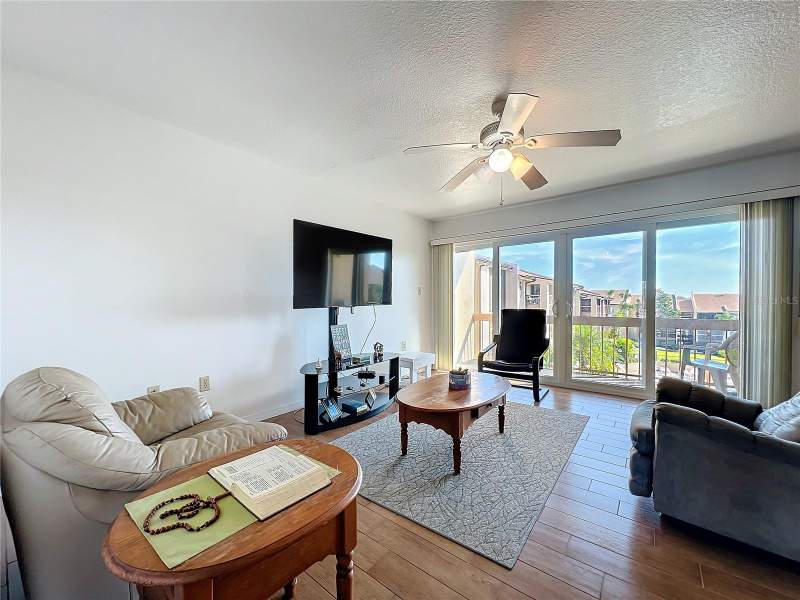 1 bedroom Condominium at 562 Orange Drive #33, Sandy Cove, Altamonte Springs — photo 5