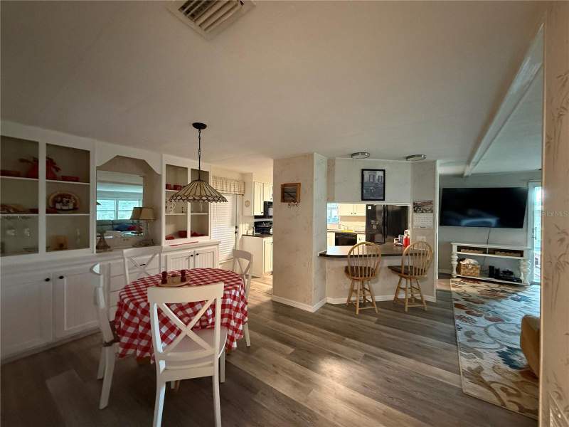 2 bedroom Manufactured Home at 24 N Bobwhite Road, Continental Camper Resorts Uni, Wildwood — photo 5