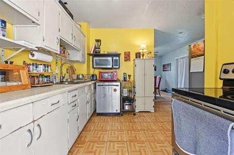 4139 1st Street, St Petersburg FL - photo 10 of 28