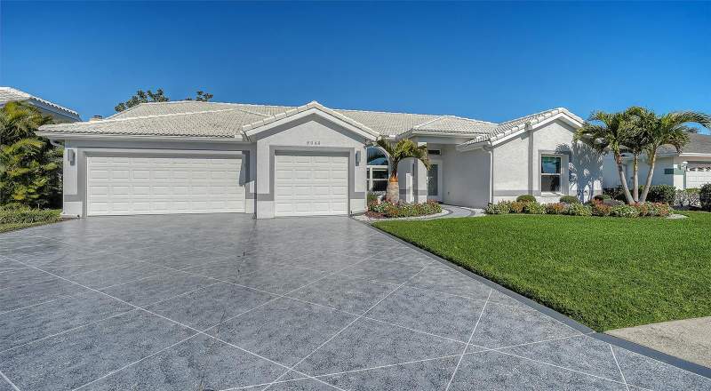 3 bedroom Single Family Residence at 6948 Stetson Street Circle, Arbor Lakes A, Sarasota — photo 2