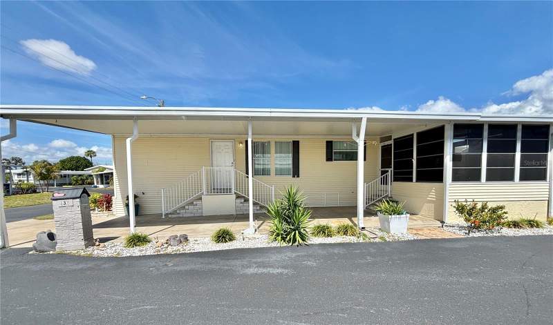3 bedroom Manufactured Home at 136 Americana Court #230, Mobel Americana Mobile Home Park Unrec, St Petersburg — photo 3