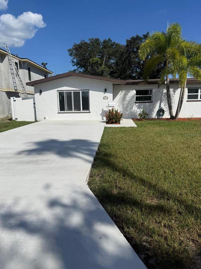 3 bedroom Single Family Residence at 4119 Harrisburg Street, Shore Acres Overlook Sec, St Petersburg — photo 2