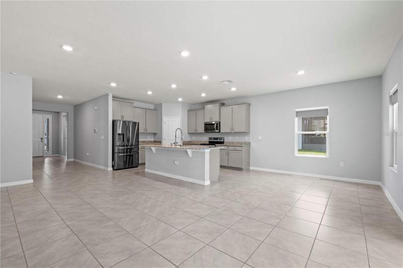 4 bedroom Single Family Residence at 17387 NW 172nd Avenue, Briarwood Ph 1 Pb 37 Pg 33, Alachua — photo 3