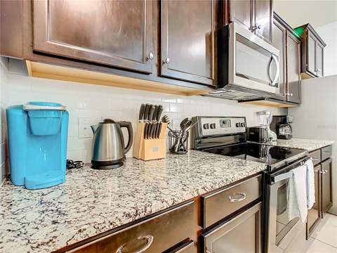 1809 Nice Court, Kissimmee FL - photo 8 of 49