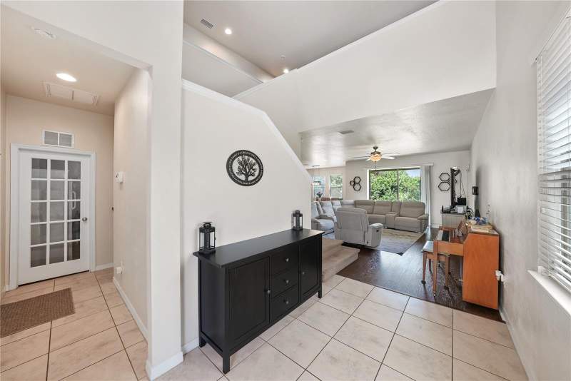 4 bedroom Single Family Residence at 8415 Loblolly Pine Court, Magnolia Park Southwest G, Riverview — photo 2