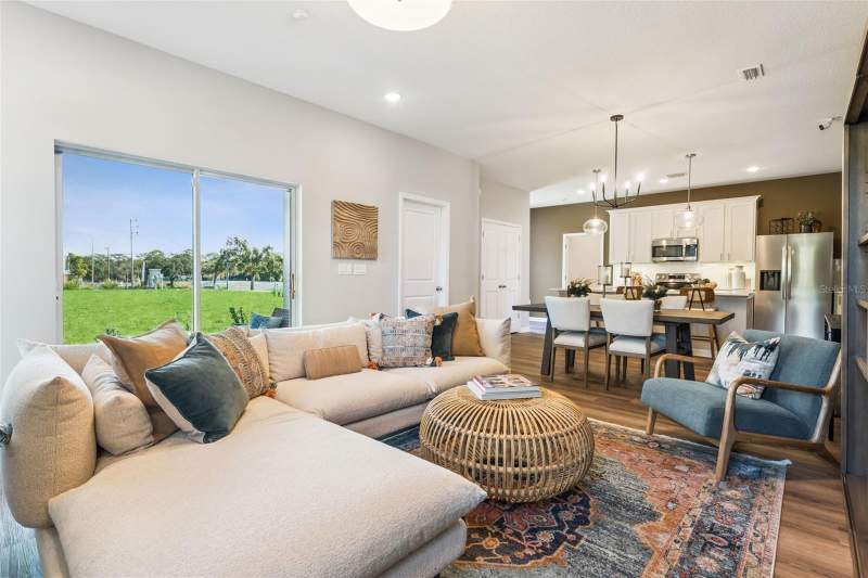 3 bedroom Townhouse at 2291 Red Pine Court, Connors Cove, Eustis — photo 3