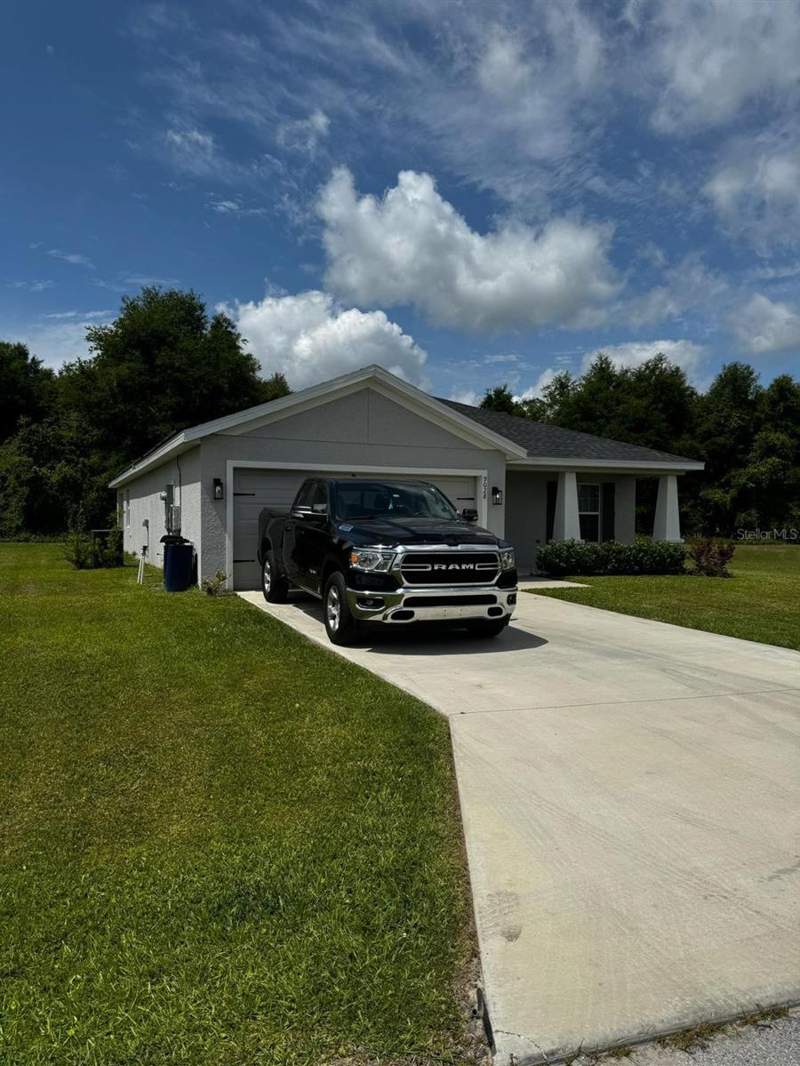 4 bedroom Single Family Residence at 9028 SE 41st Court Road, Summercrest, Ocala — photo 2