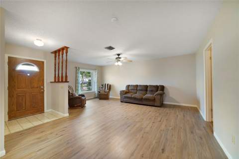 146 Mayfair Court, Sanford FL - photo 6 of 6
