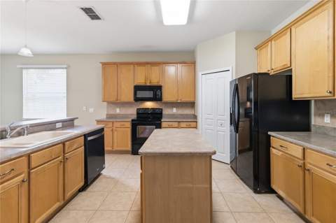 6658 Lake Pembroke Place, Orlando FL - photo 17 of 56