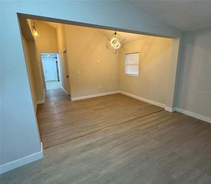 3 bedroom Single Family Residence at 8014 N Alaska Street, Sulphur Spgs Add, Tampa — photo 2