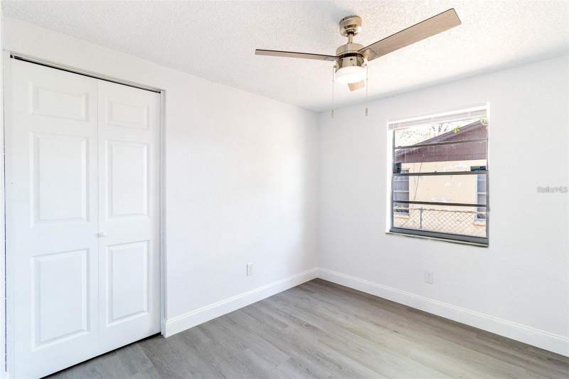 4 bedroom Single Family Residence at 3432 Danny Bryan Boulevard, Sugarcreek Sub Unit, Tampa — photo 5