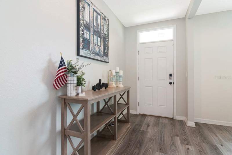 5 bedroom Single Family Residence at 6803 Ezra Loft Place, Silverado Ranch Sub, Zephyrhills — photo 3