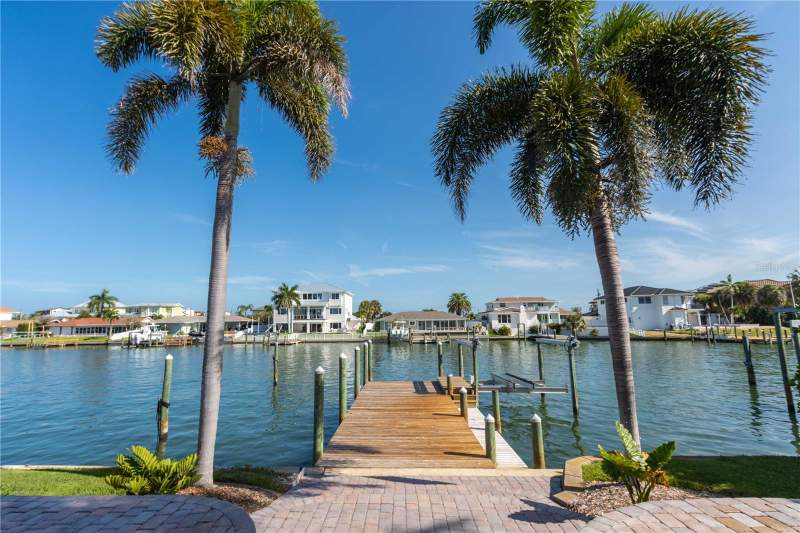 3 bedroom Single Family Residence at 440 Palm Island, Island Estates Of Clearwater Unit 6-A, Clearwater Beach — photo 5