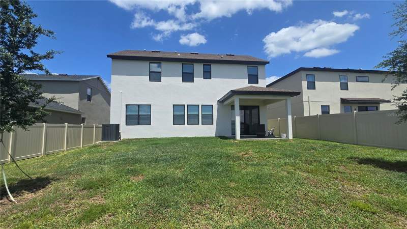4 bedroom Single Family Residence at 12163 Stirrup Drive, Hilltop Point Rep, Dade City — photo 4