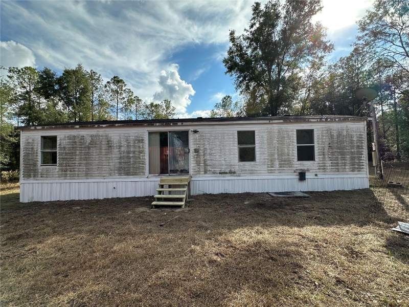 3 bedroom Manufactured Home at 28430 SW 97th Lane, Newberry, Newberry — photo 5