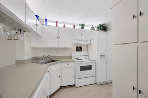 3134 Lake Pine Way #F2, Tarpon Springs FL - photo 10 of 39