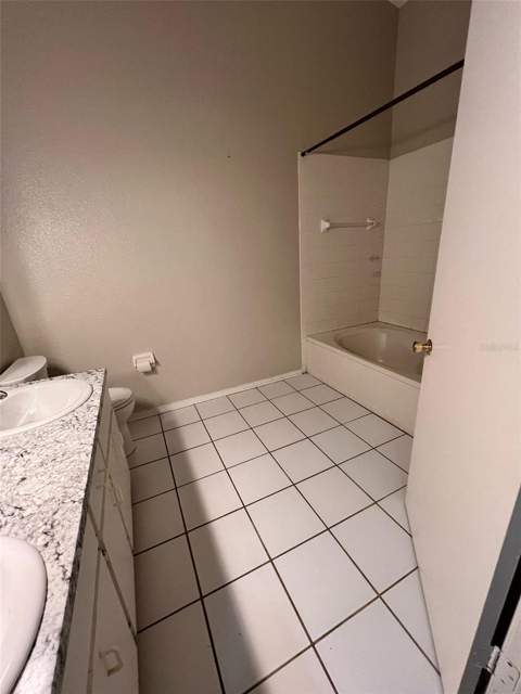 8674 Hunters Key Circle, Tampa FL - photo 15 of 16