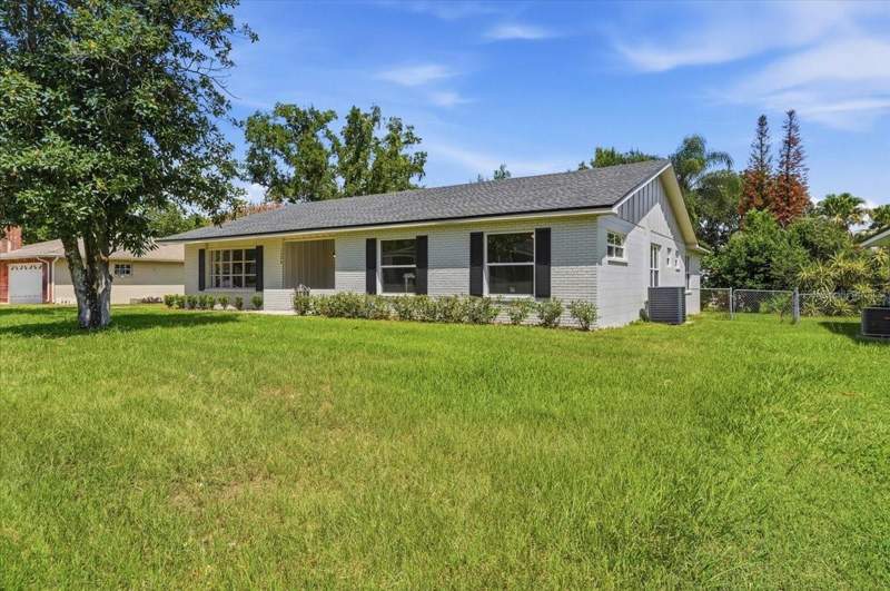 4 bedroom Single Family Residence at 1308 Glenford Lane, Oak Glen, Lakeland — photo 4