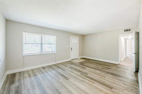 5210 Grandview Drive, Orlando FL - photo 8 of 39