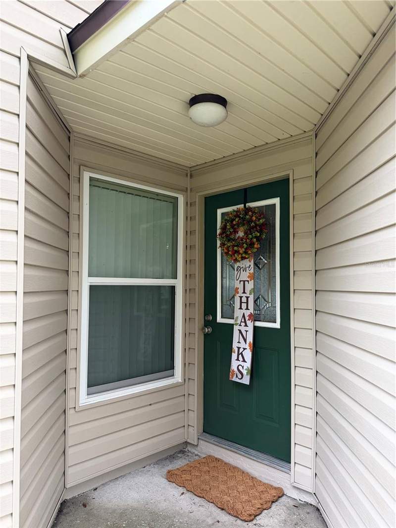 3 bedroom Single Family Residence at 1331 Primrose Court, Wildwood 01, Lakeland — photo 3