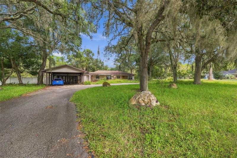 4 bedroom Single Family Residence at 15499 Oakcrest Circle, Oakwood Acres, Brooksville — photo 3
