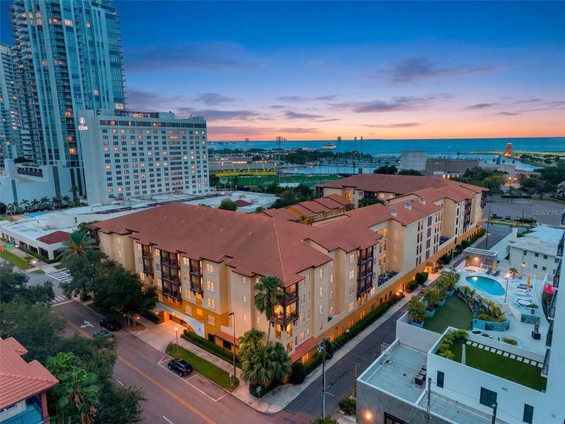 2 bedroom Condominium at 100 4TH AVENUE #111, MADISON AT ST PETE II, ST PETERSBURG — photo 2