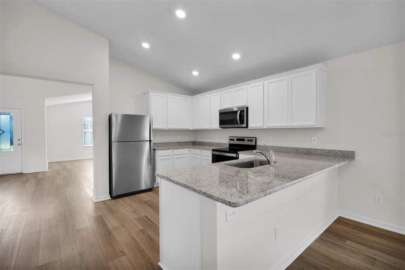 4 bedroom Single Family Residence at 2438 SW 170th Loop, Marion Oaks #4, Ocala — photo 5