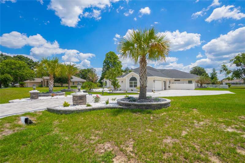 5 bedroom Single Family Residence at 593 N Cherry Pop Drive, Clearview Estates Second Add, Inverness — photo 4
