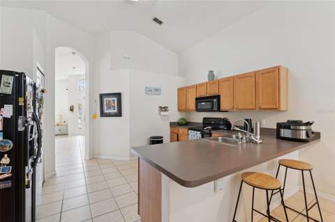 126 Madiera Beach Blvd, Kissimmee FL - photo 10 of 56