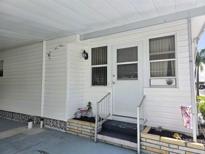 2 bedroom Manufactured Home at 3309 Oakwood Boulevard, Oakwood Manor, Sarasota — photo 3