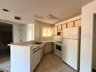 1 bedroom Condominium at 1908 Lake Atriums Circle #18, Plaza/Millenium, Orlando — photo 2