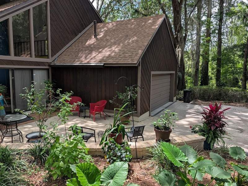 4 bedroom Single Family Residence at 5902 SW 36th Way, Country Club Manor Unit II, Gainesville — photo 2
