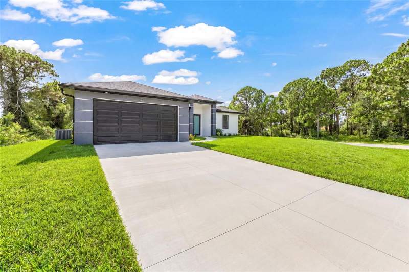 3 bedroom Single Family Residence at 3515 69th Street, Lehigh Acres, Lehigh Acres — photo 2