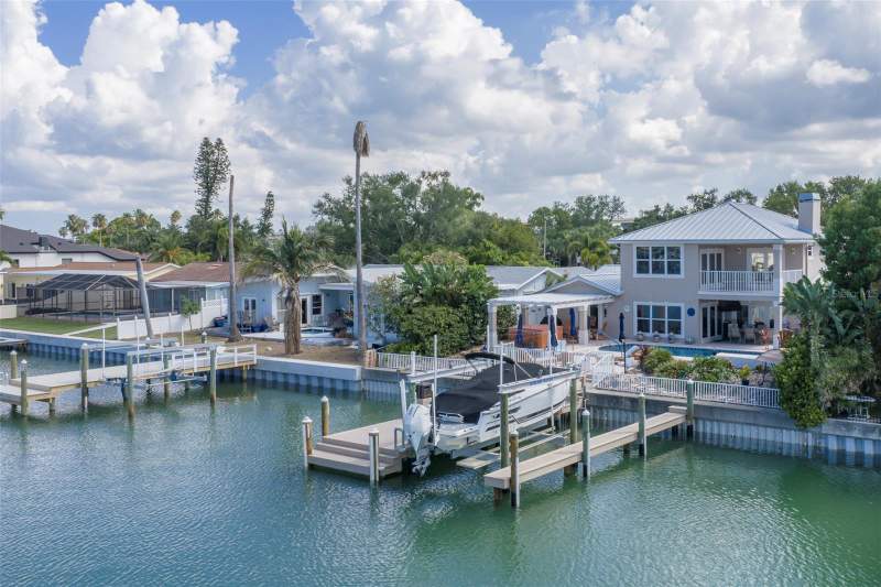 3 bedroom Single Family Residence at 311 S ISLE DRIVE, NORTH VINA DEL MAR 1ST ADD, ST PETE BEACH — photo 5
