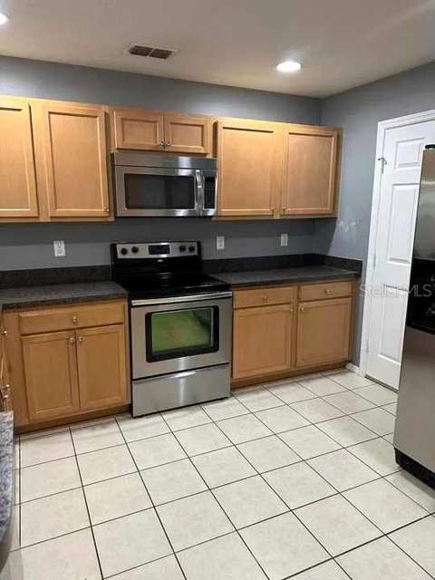 1034 Chalcedony Street, Kissimmee FL - photo 7 of 22