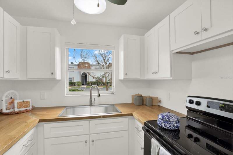 2 bedroom Condominium at 235 S McMullen Booth Road #45, Tradewinds Condo, Clearwater — photo 3