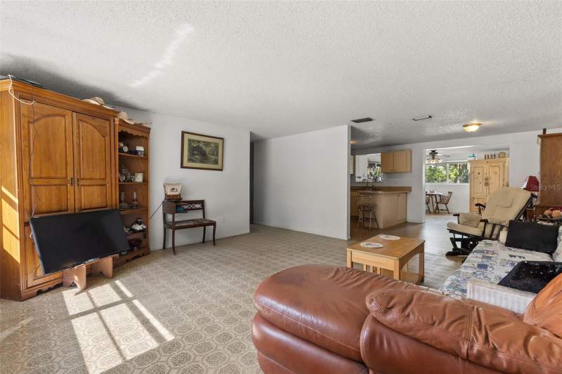 3 bedroom Single Family Residence at 12631 Hobson Simmons Road, Unplatted, Lithia — photo 3