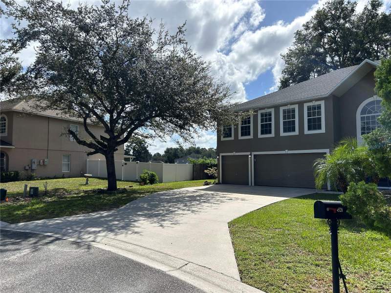 6 bedroom Single Family Residence at 4520 SE 30th Street, Magnolia Pointe Ph 01, Ocala — photo 2
