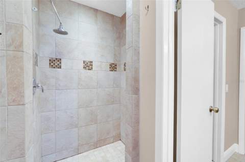 4224 Lake Underhill Road #8B8, Orlando FL - photo 21 of 47