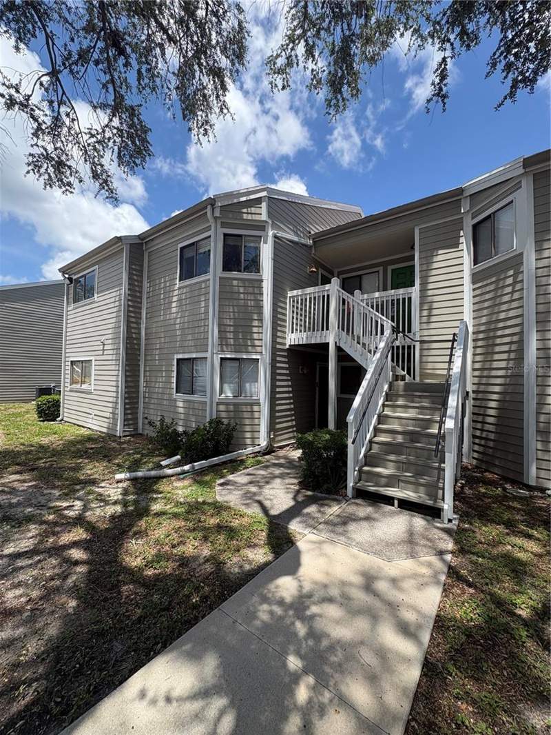 3 bedroom Condominium at 7298 Ulmerton Road #407, Brittany'S Place, Largo — photo 2