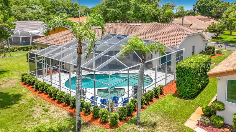4 bedroom Single Family Residence at 1266 Berkshire Lane, Crescent Oaks Country Club Kingsbury Ph 2, Tarpon Springs — photo 2